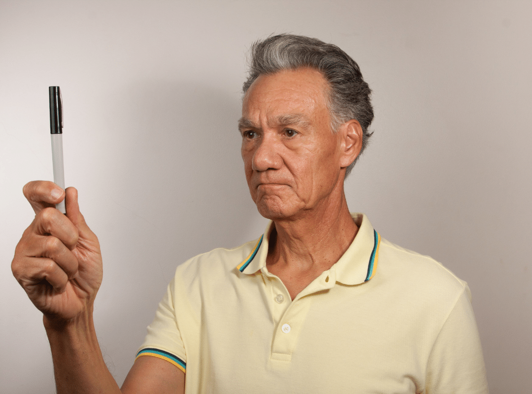 can eyesight improve with age​
